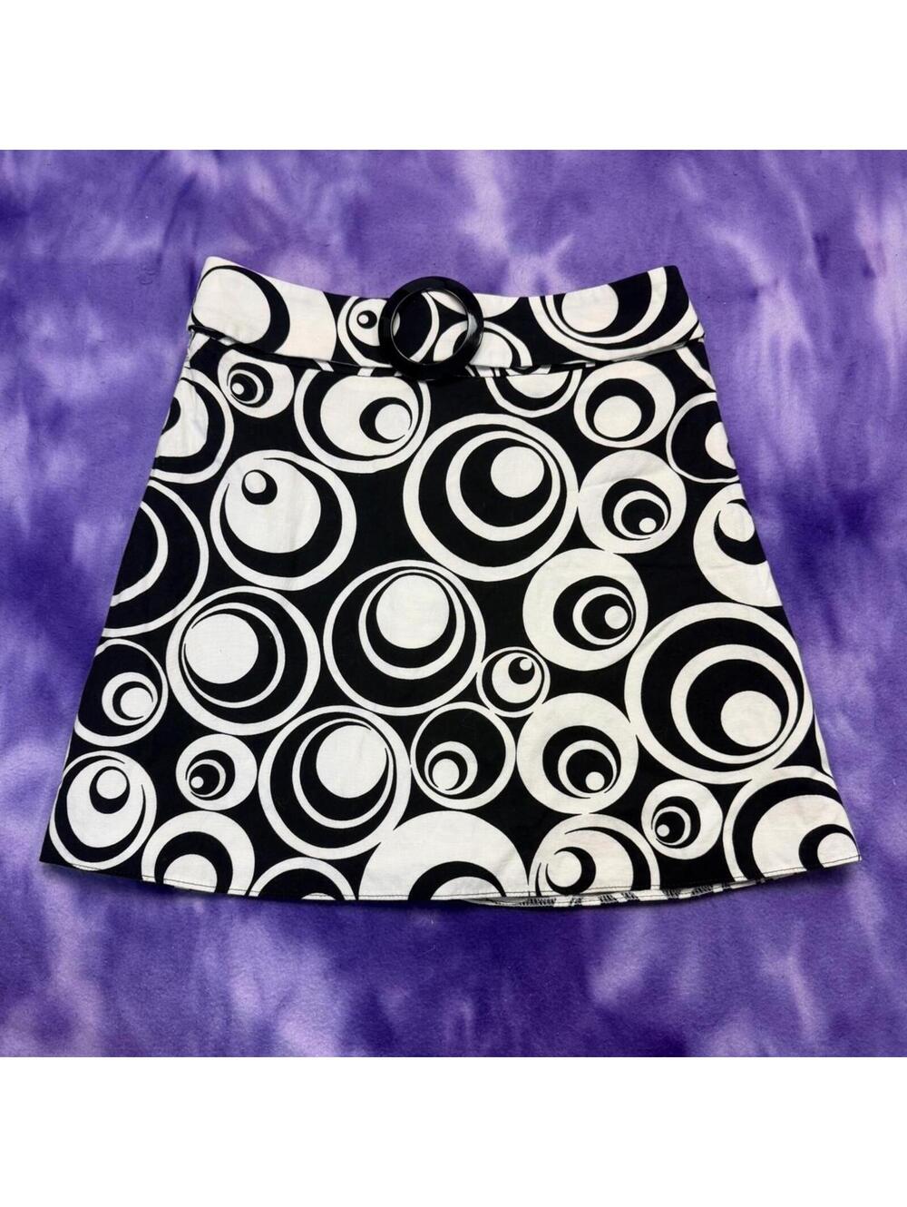 Orsay black & white retro psychedelic mini skirt with O ring belt